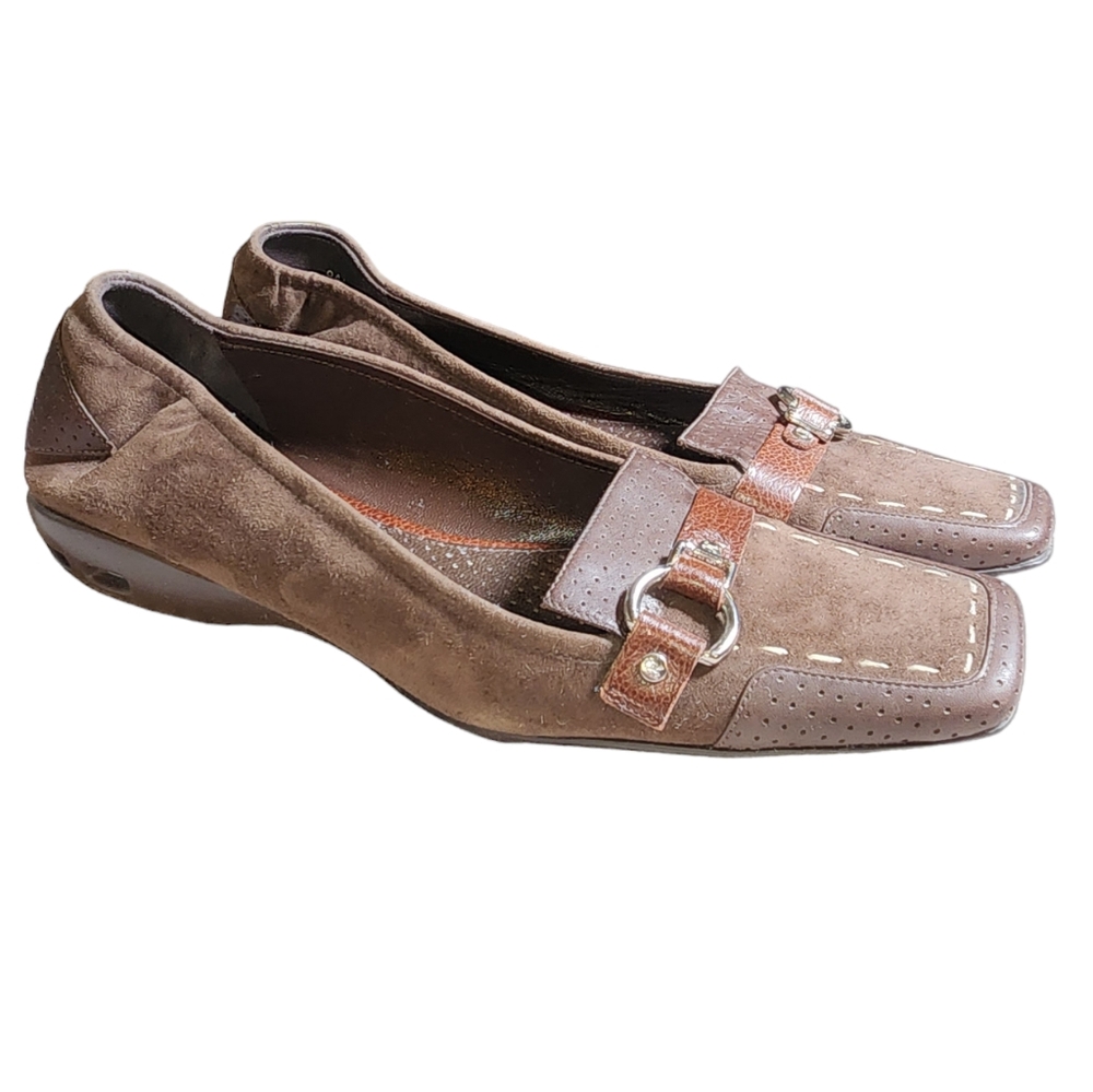 Cole Haan Nike Air Brown Suede Leather Faux Strap & Buckle Flats Size 9AA NARROW